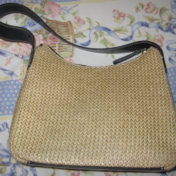 Kennth Cole REACTION Wicker/Woven Handbag - Picture 2 of 7